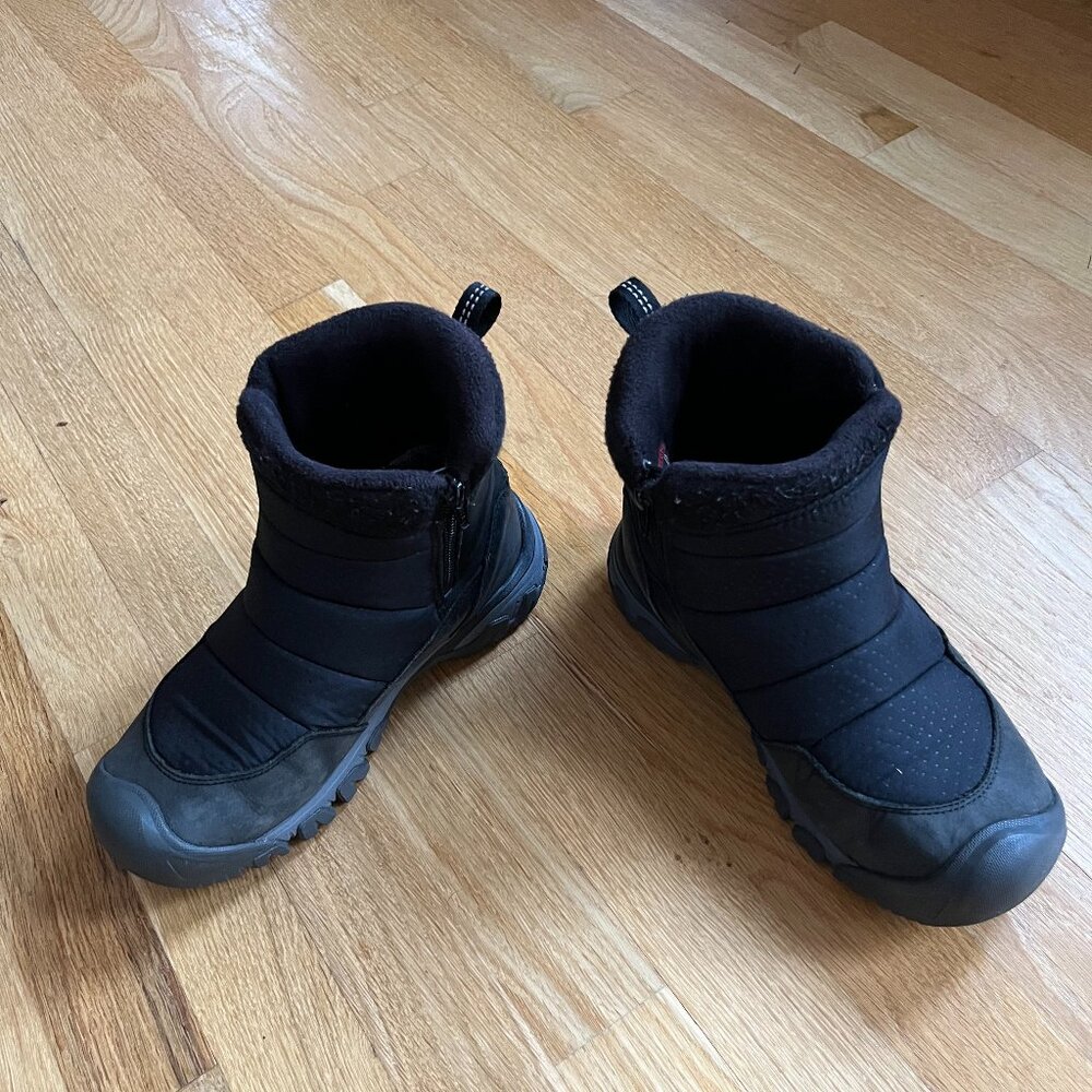 Keen Dry waterproof winter black boots, size 7 (women)